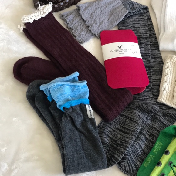 Bundle of Socks/women’s Belts - Picture 2 of 8